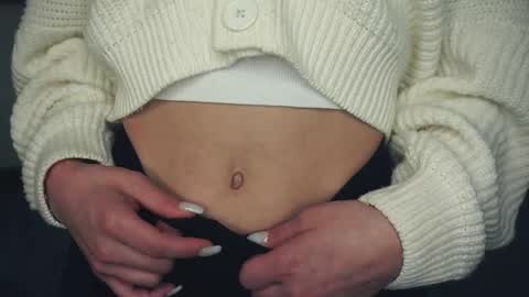 Yui online show from January 2025 01:38:01 PM