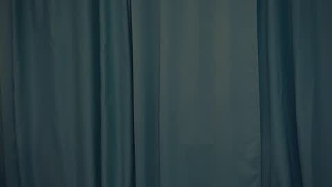 Yui online show from February 2025 02:02:01 PM