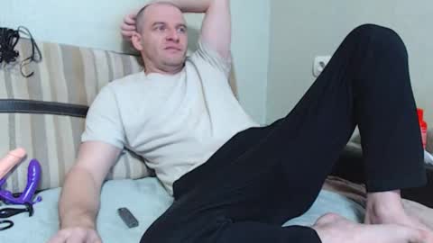 Snapshot of cowboy_bigcock chatting on April 2026 07:41:01 AM Damien online show from April 2026 07:41:01 AM