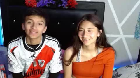 cozy7couple online show from September 2025 04:01:01 AM