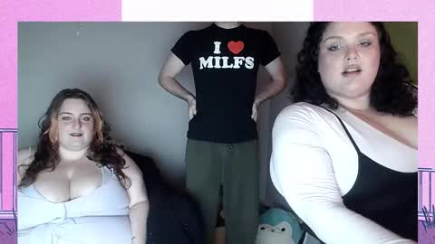 Snapshot of cozyoralcouple chatting on February 2026 12:42:02 AM CozyOralCouple online show from February 2026 12:42:02 AM