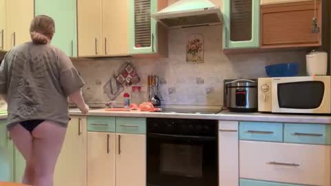 Elise online show from September 2025 07:32:02 AM