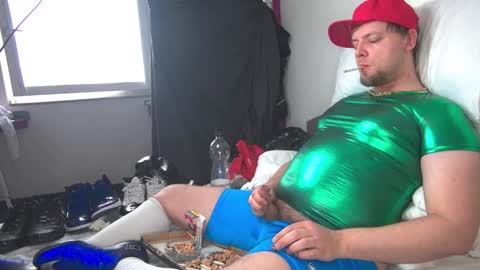 Snapshot of cravingboy chatting on February 2025 02:58:02 PM robin online show from February 2025 02:58:02 PM