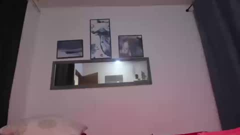 SOFIA  . I dont have any social networks except INSTAGRAM SNAPCHAT and ONLYFANS Everything else is fake dont believe it online show from September 2025 01:22:02 PM