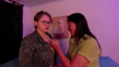 Lexie  Rose  online show from December 2025 03:44:01 AM