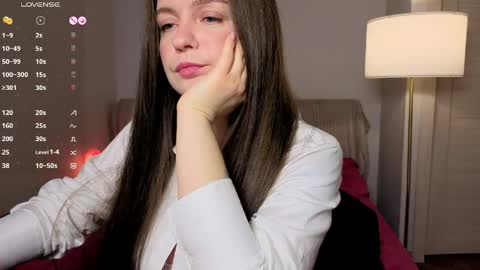 crazy_space11 online show from April 2026 07:04:01 AM