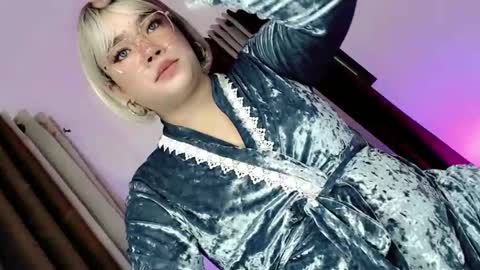 Hot Ayisha online show from March 2026 07:04:02 PM