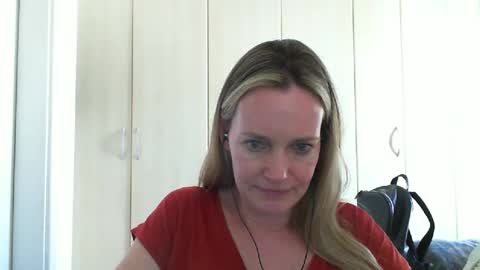 Anny online show from December 2024 06:25:01 PM