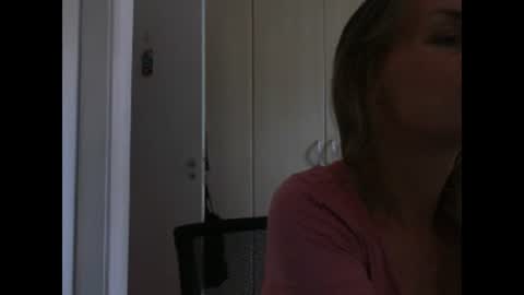 Anny online show from December 2024 02:10:01 PM