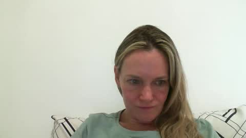 Anny online show from December 2024 09:09:02 PM