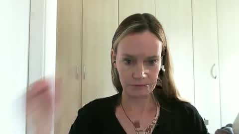 Anny online show from January 2025 10:47:01 AM