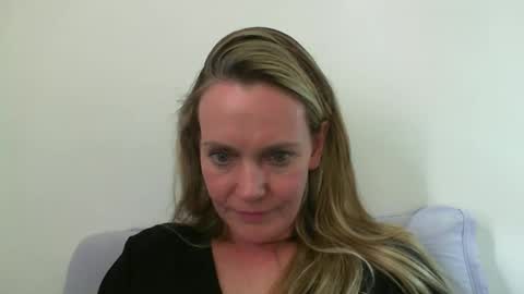 Anny online show from January 2025 05:55:01 PM