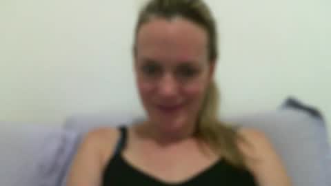 Anny online show from January 2025 01:32:01 AM