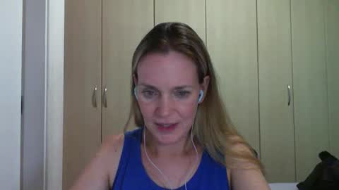 Anny online show from February 2025 10:06:02 PM