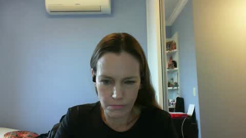 Anny online show from September 2025 10:50:01 AM