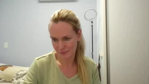 Anny online show from February 2026 12:31:01 AM