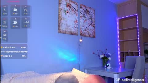 Valeri  Val    online show from October 2025 06:01:01 PM