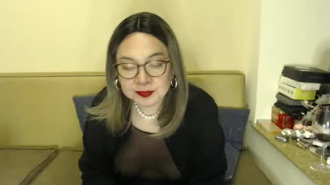 Kelly   online show from December 2024 05:45:02 PM