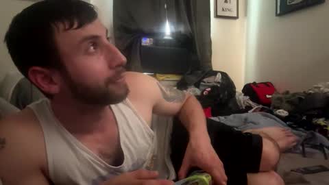 crazydill28 online show from April 2026 09:41:02 PM