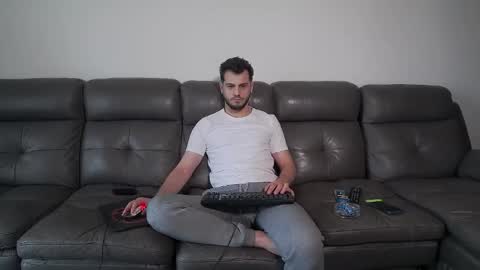 Crazy online show from March 2026 12:08:01 PM