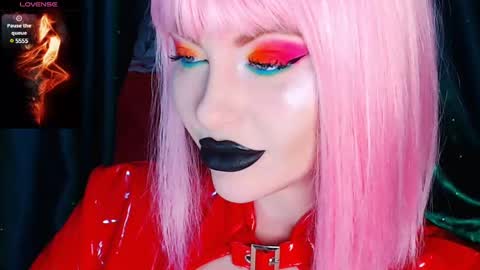 Snapshot of crazypinkyball chatting on December 2024 11:43:02 AM Roxy online show from December 2024 11:43:02 AM