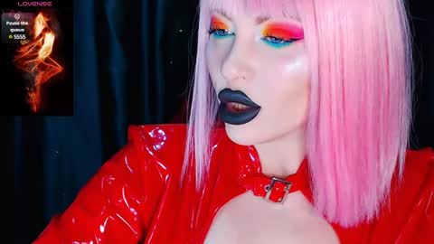 Snapshot of crazypinkyball chatting on January 2025 02:14:02 PM Roxy online show from January 2025 02:14:02 PM