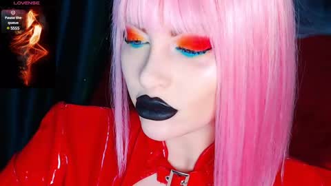 Snapshot of crazypinkyball chatting on January 2025 01:36:01 PM Roxy online show from January 2025 01:36:01 PM