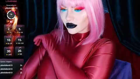 Snapshot of crazypinkyball chatting on February 2025 01:40:01 PM Roxy online show from February 2025 01:40:01 PM