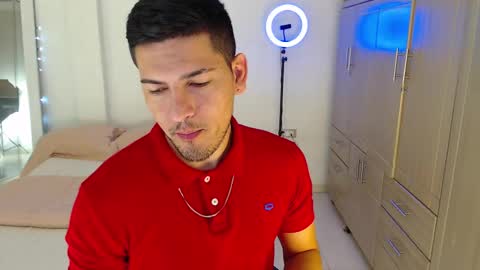 Snapshot of crazyybull chatting on September 2025 04:05:01 AM Bull online show from September 2025 04:05:01 AM