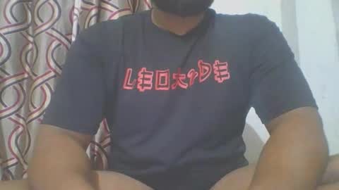 crazzy_booy online show from October 2025 04:30:01 PM