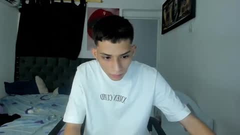 crazzy_master1 online show from April 2026 02:17:02 AM