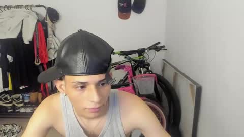 crazzy_master1 online show from April 2026 06:42:01 PM