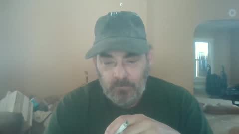 Snapshot of cre9876 chatting on March 2025 04:33:02 PM alway horny online show from March 2025 04:33:02 PM