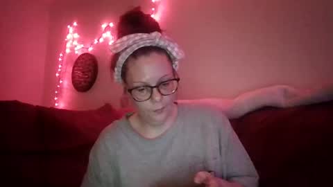 creammenow1229 online show from February 2025 05:18:01 AM