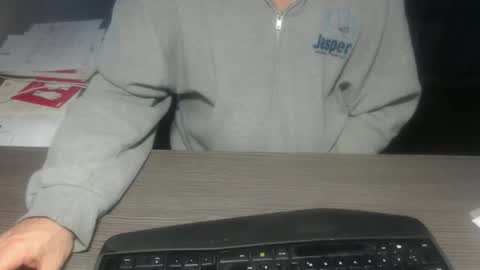 Creamormilk online show from November 2025 12:55:01 PM