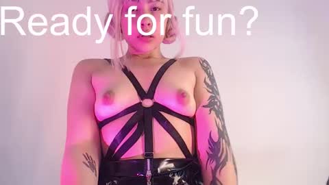  CAMILA Y SEBASTIAN online show from November 2025 10:40:02 AM