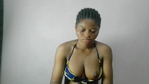 Snapshot of creamy_babyx chatting on May 2026 12:35:01 PM Creamy babyx online show from May 2026 12:35:01 PM