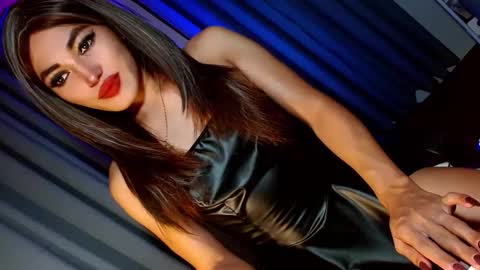 Snapshot of creamycum_celinexxx chatting on December 2024 04:28:01 PM Celine online show from December 2024 04:28:01 PM