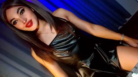 Snapshot of creamycum_celinexxx chatting on December 2024 07:35:01 PM Celine online show from December 2024 07:35:01 PM