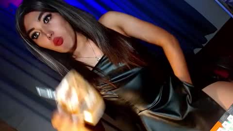 Snapshot of creamycum_celinexxx chatting on January 2025 04:13:01 PM Celine online show from January 2025 04:13:01 PM