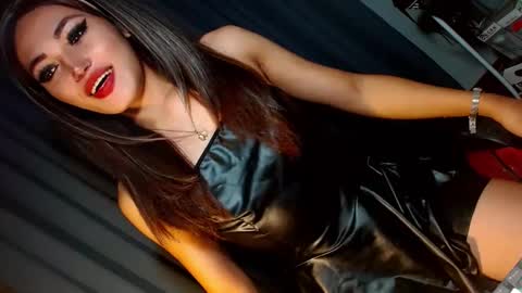 Snapshot of creamycum_celinexxx chatting on January 2025 04:17:01 PM Celine online show from January 2025 04:17:01 PM