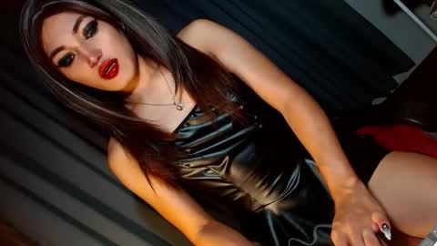 Snapshot of creamycum_celinexxx chatting on January 2025 04:30:02 PM Celine online show from January 2025 04:30:02 PM