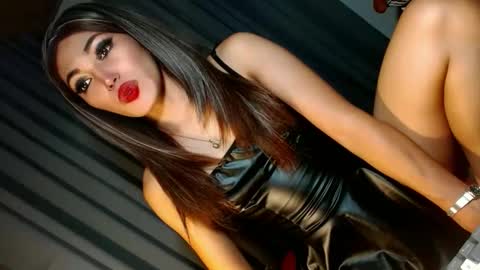 Snapshot of creamycum_celinexxx chatting on January 2025 09:15:01 PM Celine online show from January 2025 09:15:01 PM