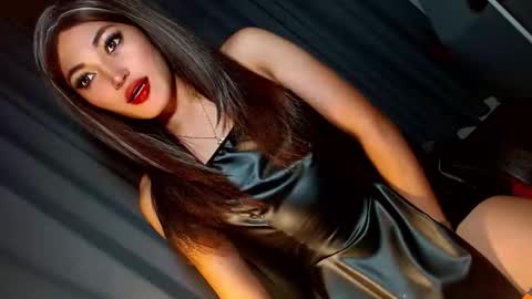 Snapshot of creamycum_celinexxx chatting on January 2025 04:40:01 PM Celine online show from January 2025 04:40:01 PM