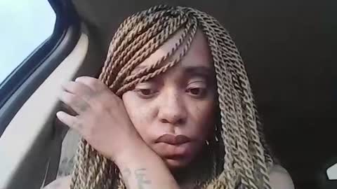 CreamyExotica online show from October 2025 01:23:01 PM