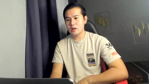 Snapshot of creamynow chatting on December 2024 09:17:02 AM BareCreamyCum online show from December 2024 09:17:02 AM