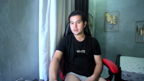 Snapshot of creamynow chatting on January 2025 02:25:01 PM BareCreamyCum online show from January 2025 02:25:01 PM