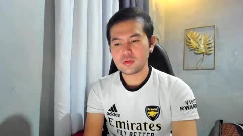 Snapshot of creamynow chatting on January 2025 12:31:01 PM BareCreamyCum online show from January 2025 12:31:01 PM