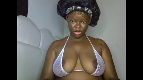 Snapshot of creamypussyxx chatting on June 2026 10:47:01 AM creamypussyxx online show from June 2026 10:47:01 AM