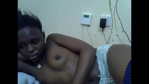 Snapshot of creamyypussyy chatting on November 2025 07:20:01 AM creamyypussyy online show from November 2025 07:20:01 AM